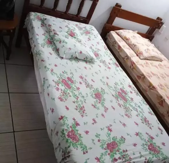 Majatalo Casa Tranquila E Bem Localizada Em Parnaíba