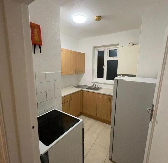 膳宿费 The Twin Bed Grove