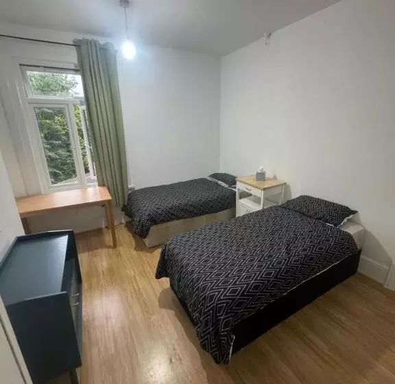 ペンション The Twin Bed Grove
