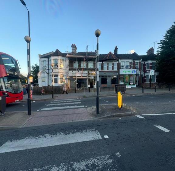 膳宿费 The Twin Bed Grove