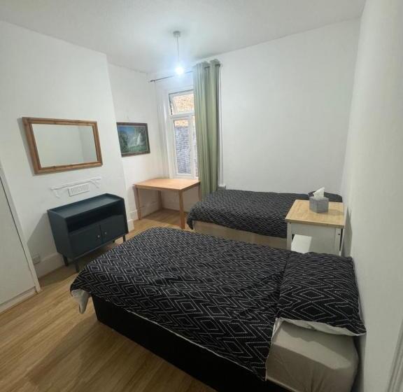 膳宿费 The Twin Bed Grove