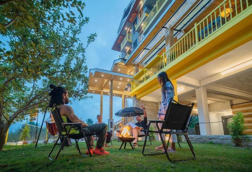 The Hosteller Old Manali, Manu Temple