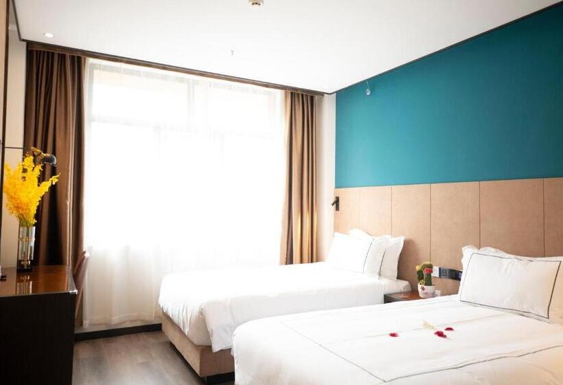 重庆陌遇酒店 人民大礼堂地铁站店