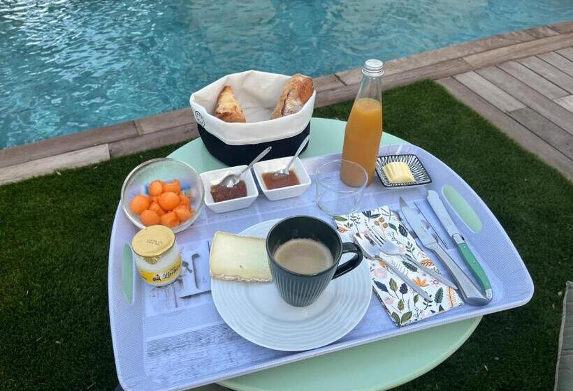 ベッドアンドブレックファースト A Felicità