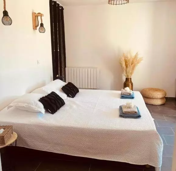 Aamiaismajoitus (B&B) Chez Katty