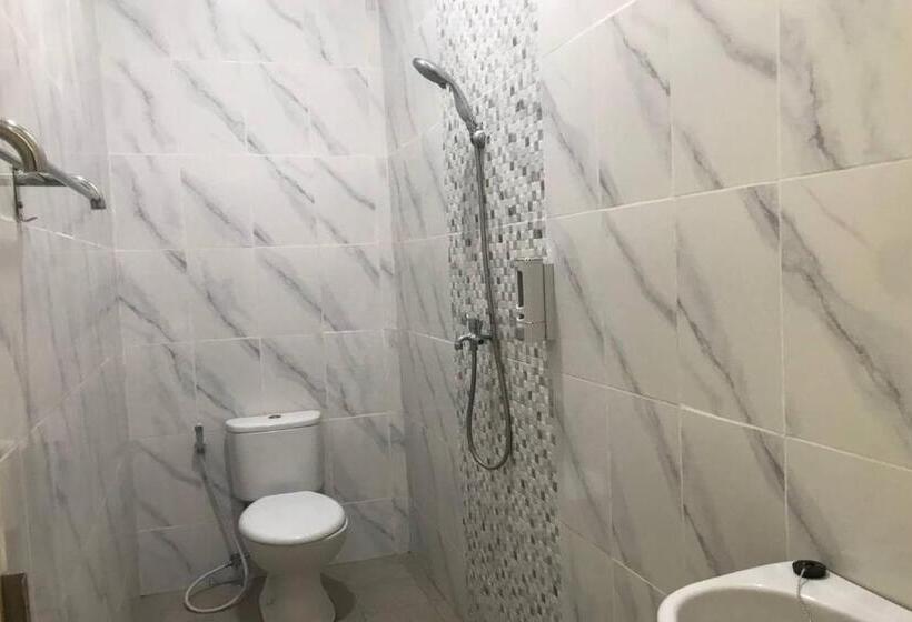 Otel Capital O 94128 The Bale Teras T