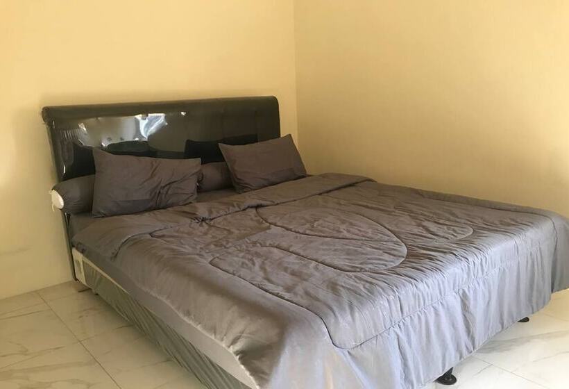 Otel Capital O 94128 The Bale Teras T