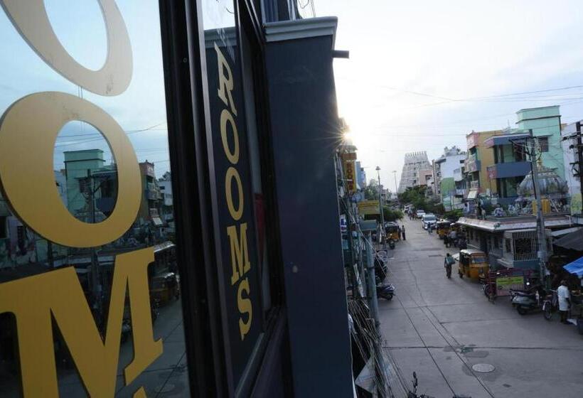 Отель Eagle Inn Stay