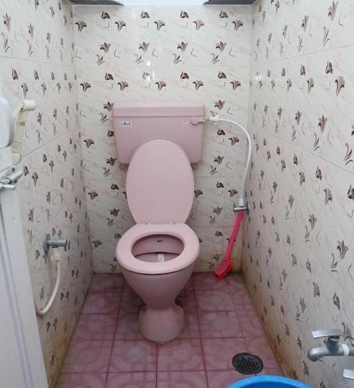 Отель Eagle Inn Stay