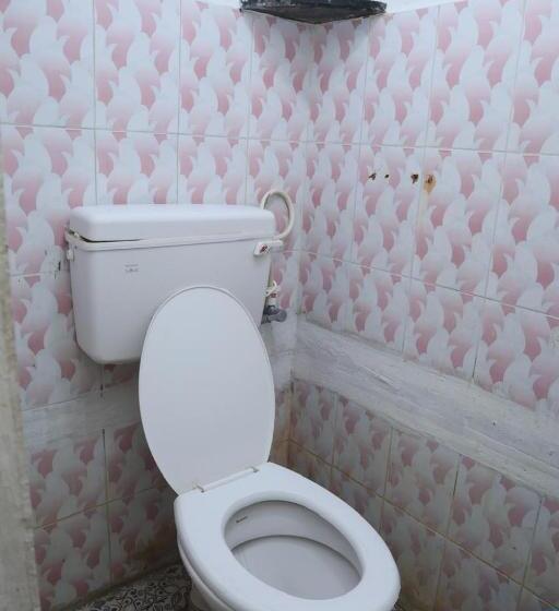 Отель Eagle Inn Stay