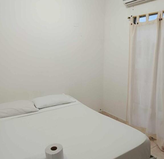 فندق Hostal La Milagros