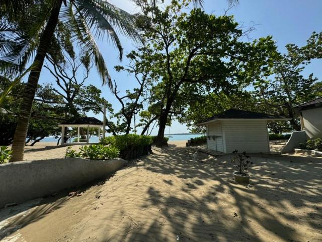 هتل Riviera Del Mar