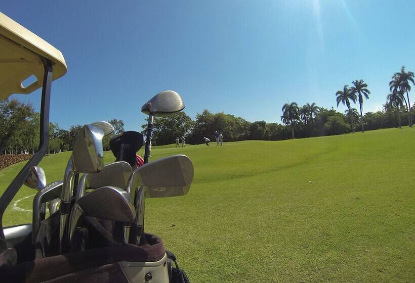 هتل Riviera Del Mar