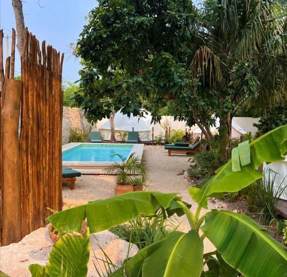 هتل Shamalay Nomad Experience