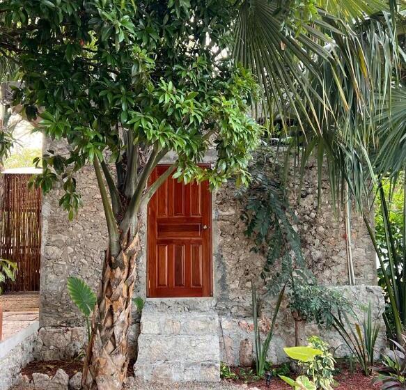 هتل Shamalay Nomad Experience