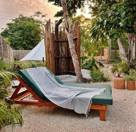 هتل Shamalay Nomad Experience