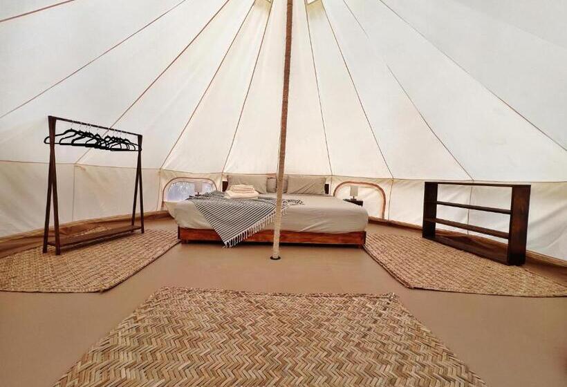 هتل Shamalay Nomad Experience