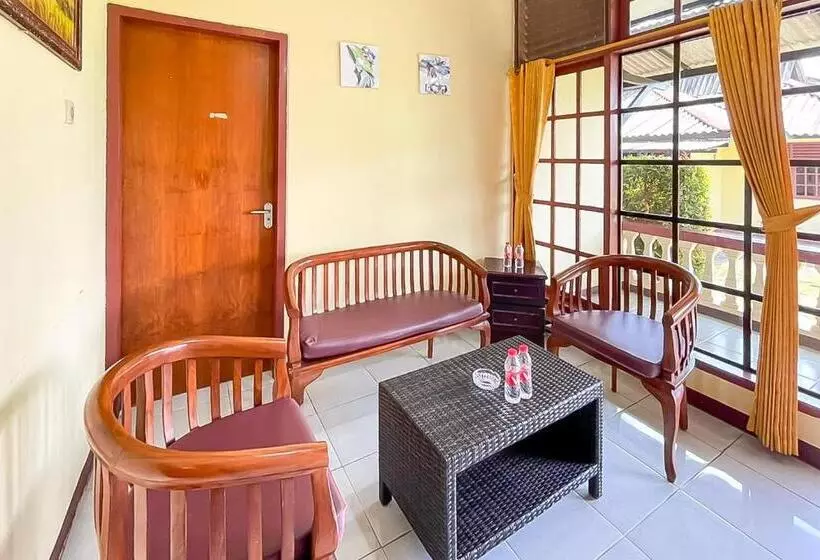 Hotelli Shanty Mitra Reddoorz