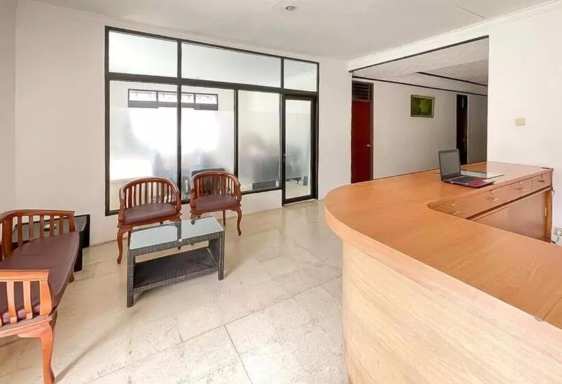 Hotelli Shanty Mitra Reddoorz