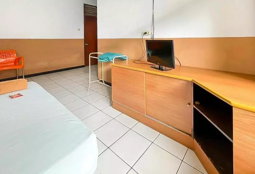 Hotelli Shanty Mitra Reddoorz