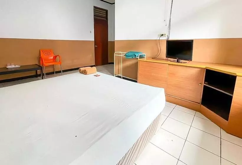 Hotelli Shanty Mitra Reddoorz