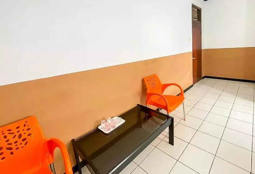 Hotelli Shanty Mitra Reddoorz