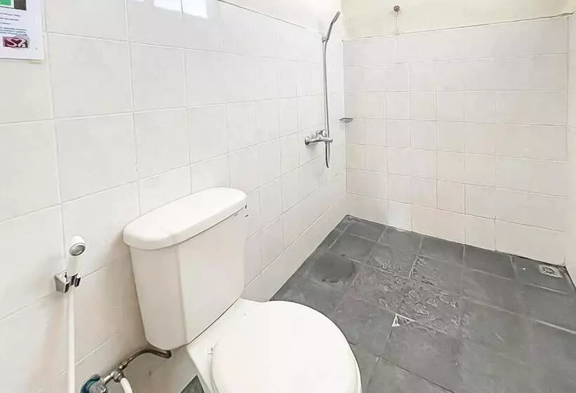 Hotelli Shanty Mitra Reddoorz