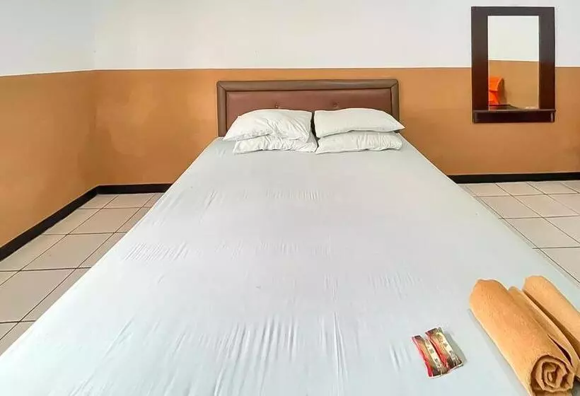 Hotelli Shanty Mitra Reddoorz