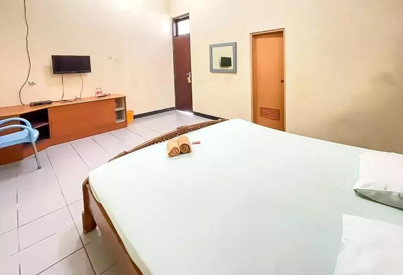 Hotelli Shanty Mitra Reddoorz