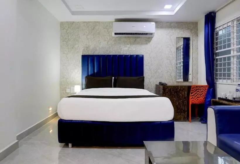 ホテル Super Townhouse Khammam Formerly Bluemoon