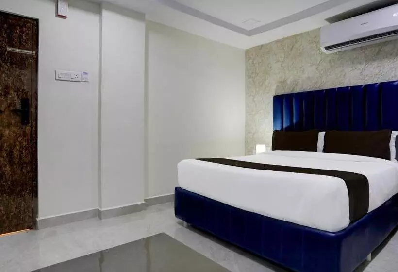ホテル Super Townhouse Khammam Formerly Bluemoon