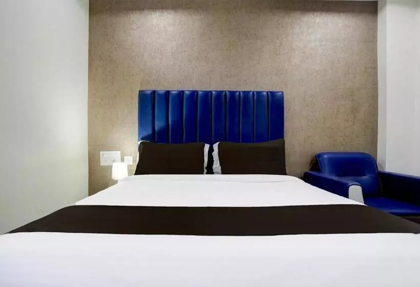 ホテル Super Townhouse Khammam Formerly Bluemoon
