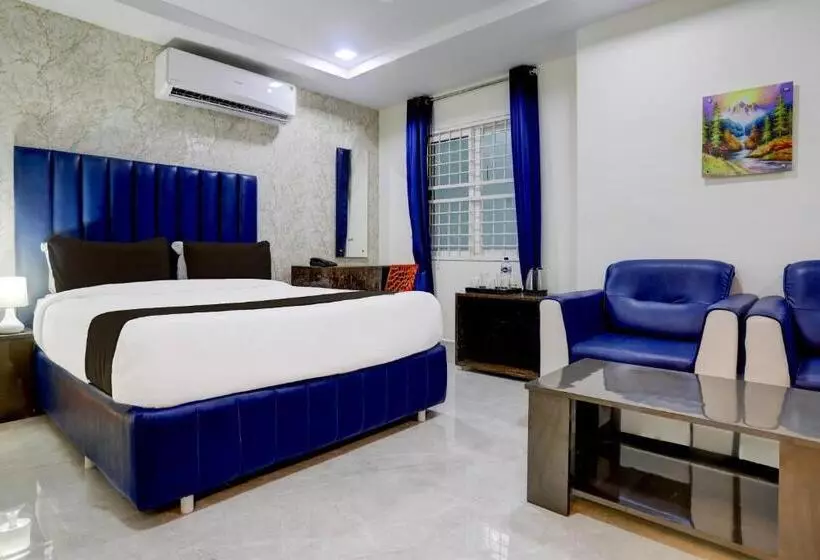 ホテル Super Townhouse Khammam Formerly Bluemoon