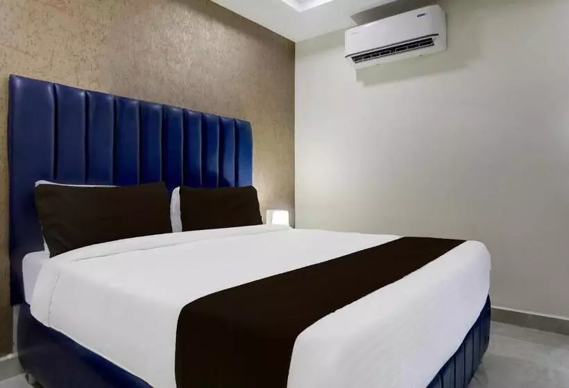ホテル Super Townhouse Khammam Formerly Bluemoon