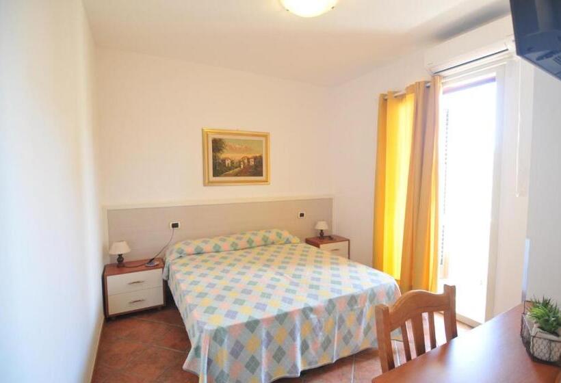 פנסיון Casa Blanca