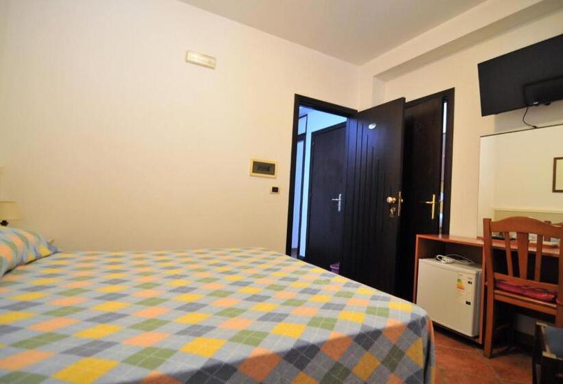 פנסיון Casa Blanca