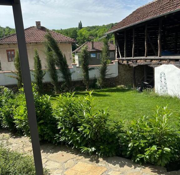 פנסיון Chez Le Colonel Pool House