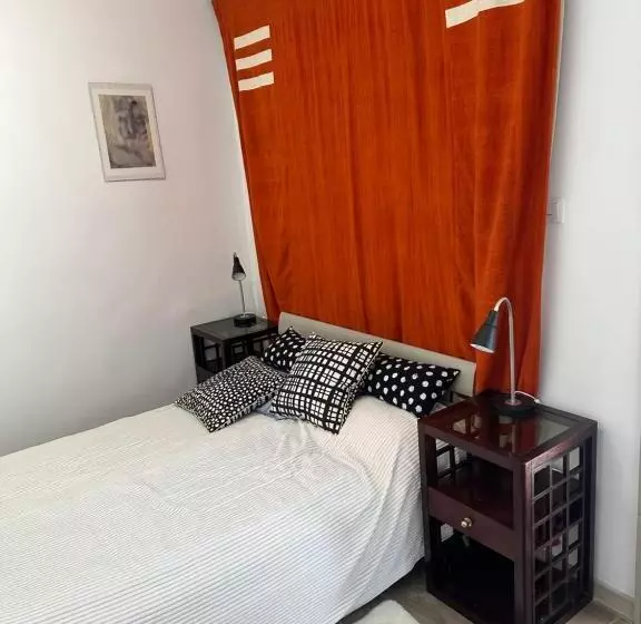 Majatalo Chez Le Colonel Pool House