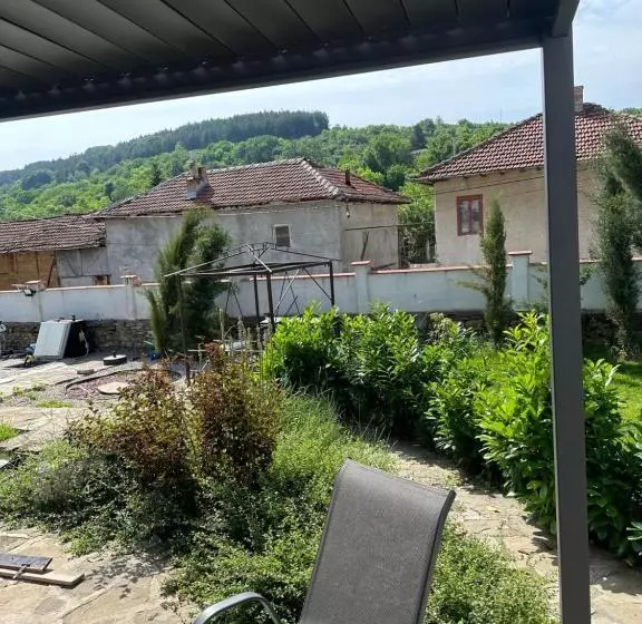 Majatalo Chez Le Colonel Pool House