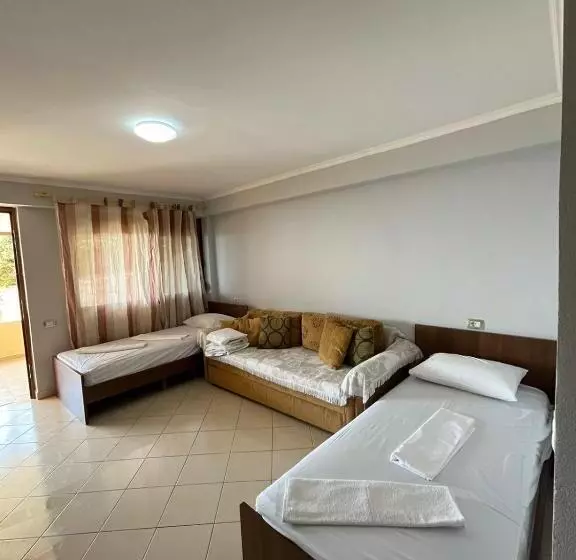 Majatalo Dimas Apartments