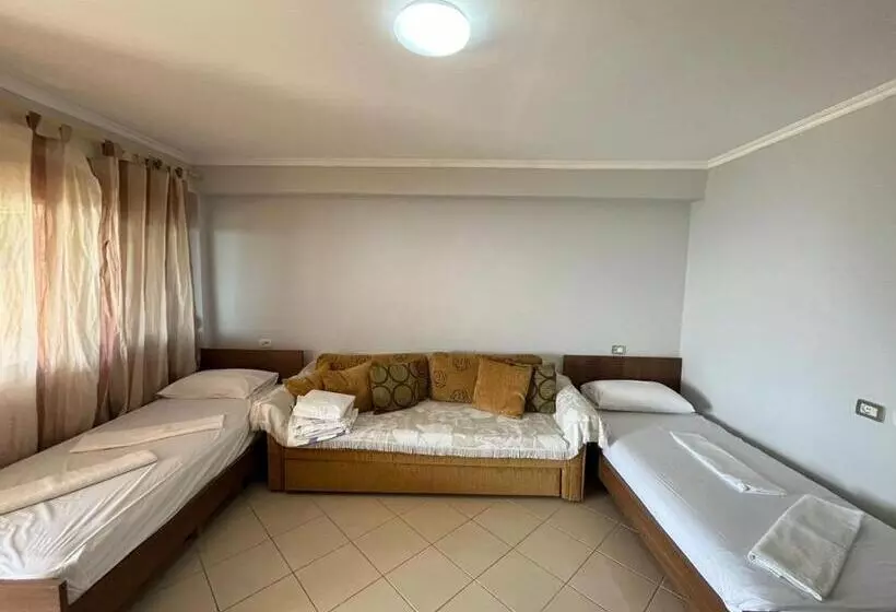 Majatalo Dimas Apartments