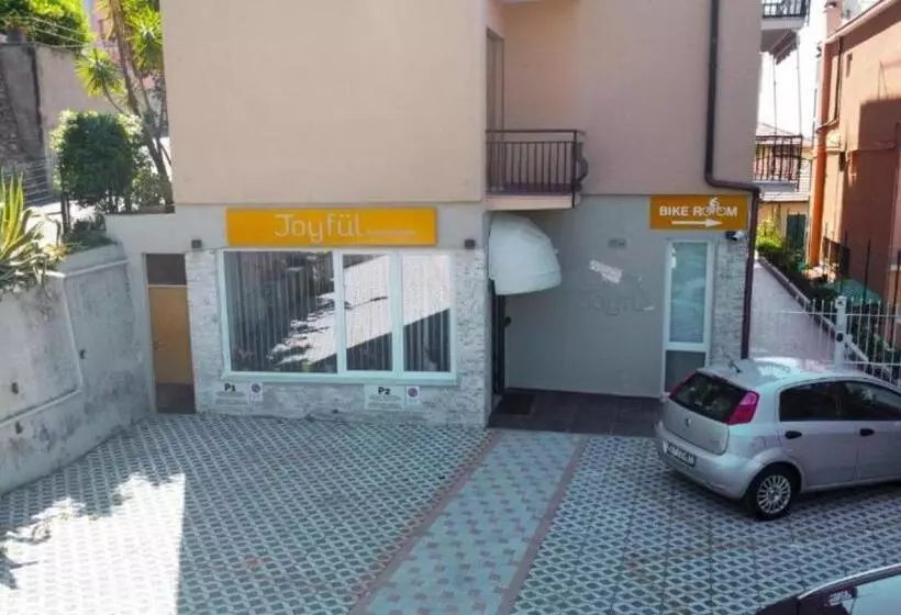 ペンション Joyfül Accomodation