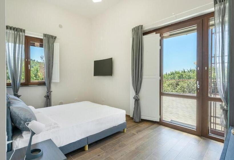 פנסיון La Maison Chic