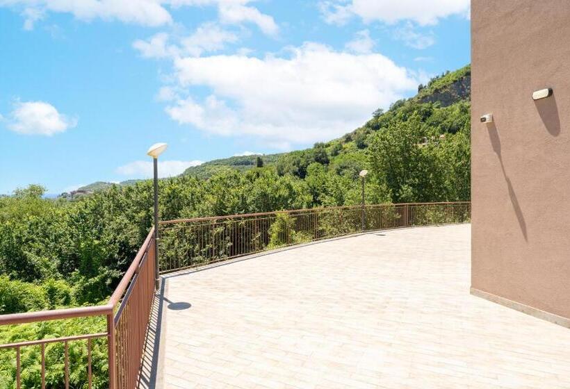 פנסיון La Maison Chic