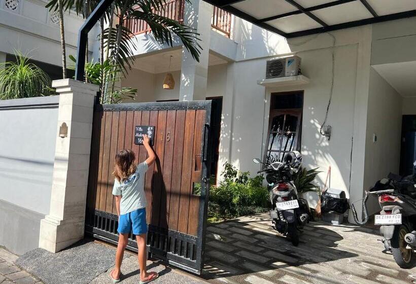 פנסיון Villa Makmur