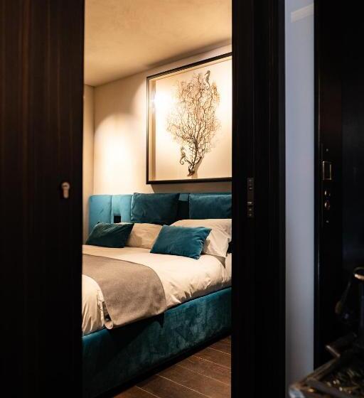 تختخواب و صبحانه Maqqua