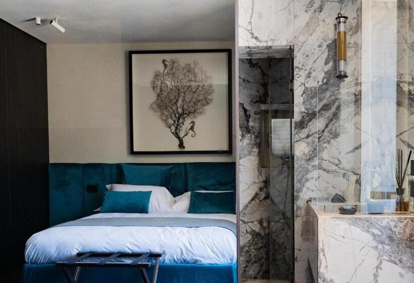 تختخواب و صبحانه Maqqua