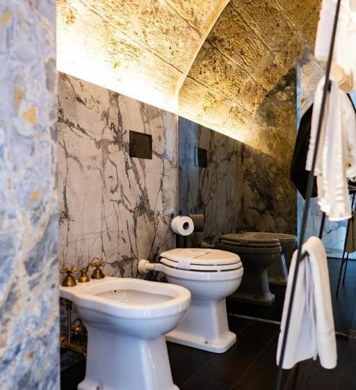 تختخواب و صبحانه Maqqua