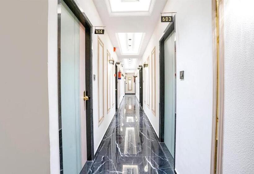 Fabhotel Luxurious Inn   Nr Galaxy Circle