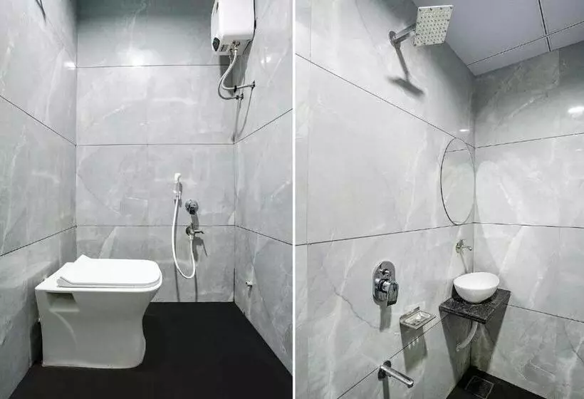 Fabhotel Luxurious Inn   Nr Galaxy Circle